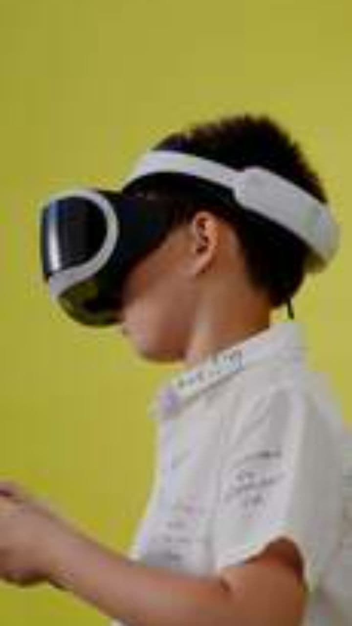 Immersive VR Solutions for Education and Training