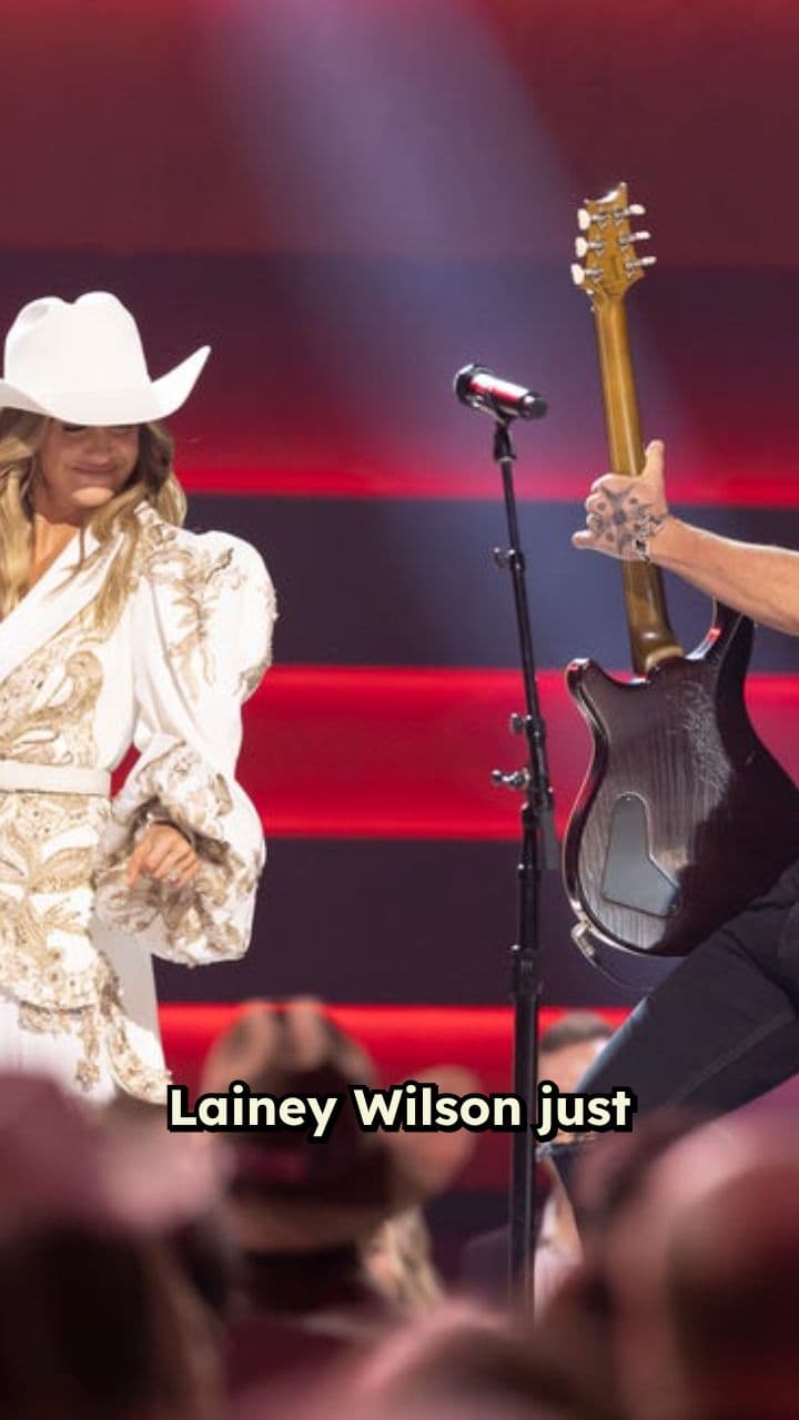 Lainey Wilson's Epic CMA Awards Intro