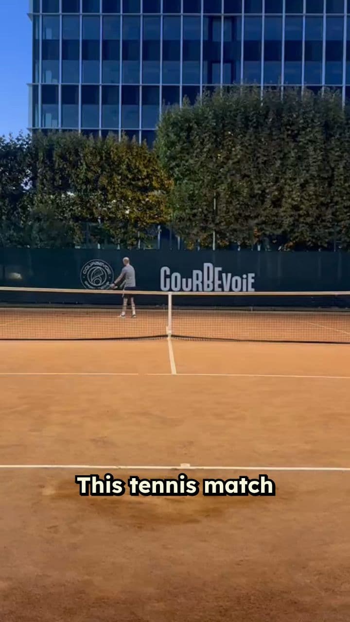 Lutte acharnée au service au tennis