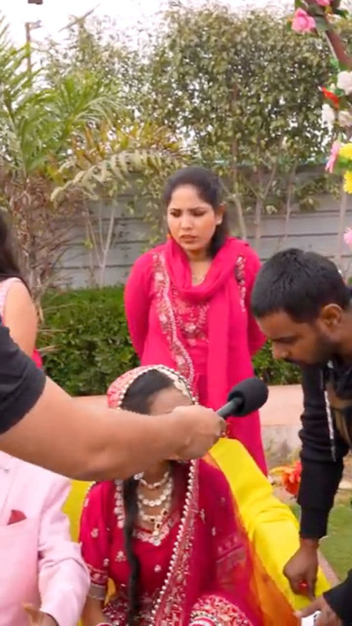 Uninvited Vlogger Wedding Chaos