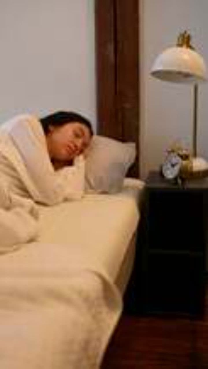 Naast het bed, een begin